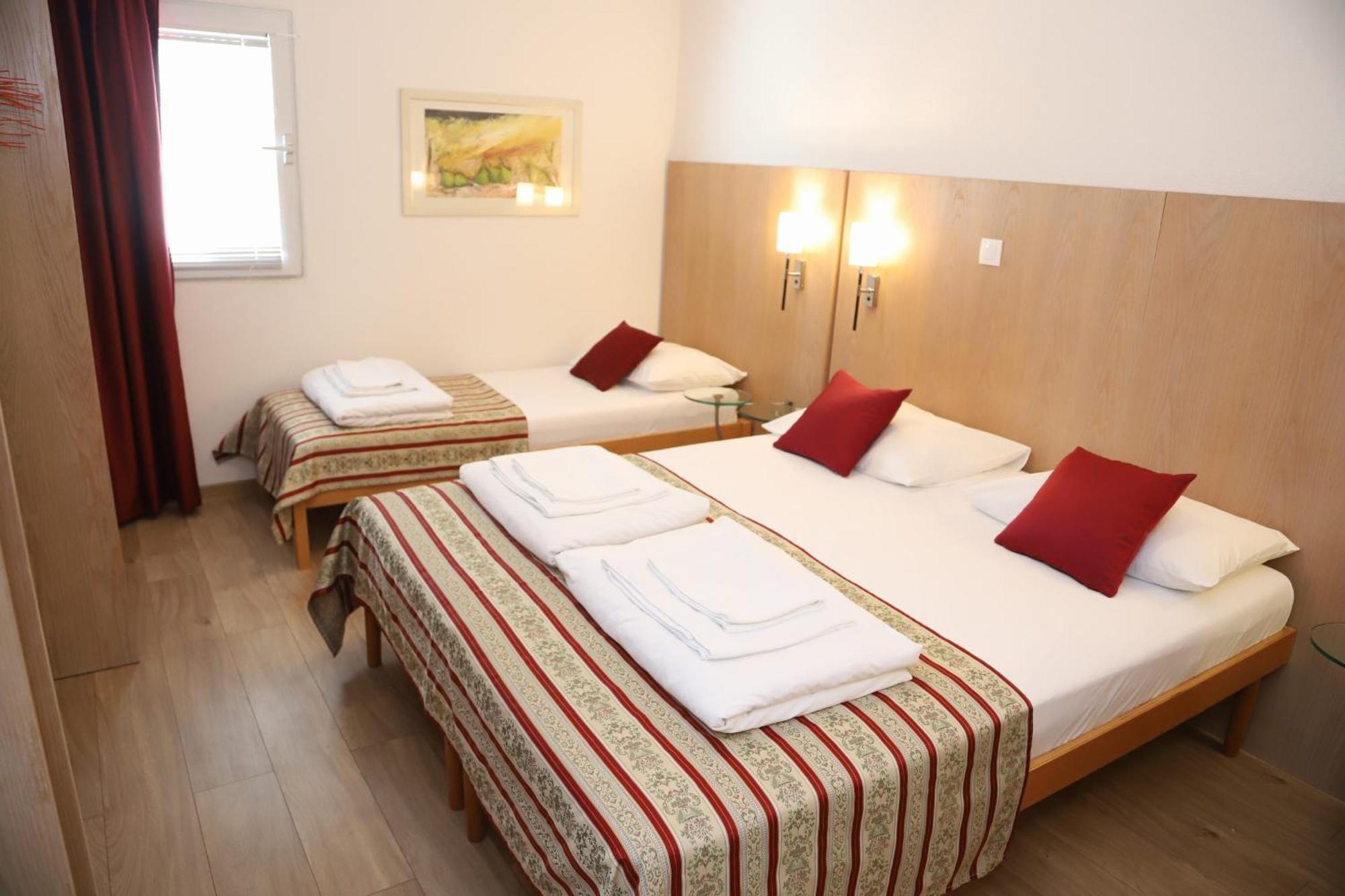 Villa Deny Mostar - With Free Parking Екстериор снимка