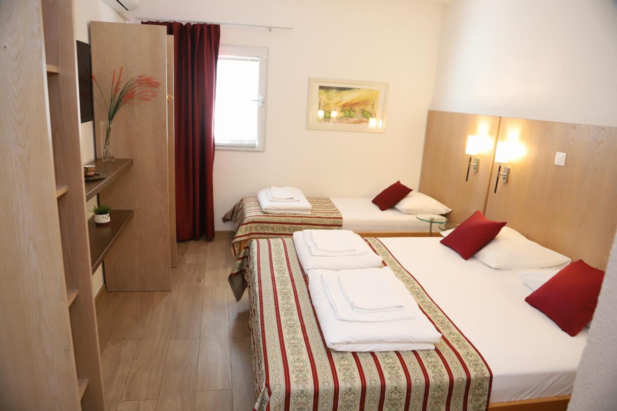 Villa Deny Mostar - With Free Parking Екстериор снимка