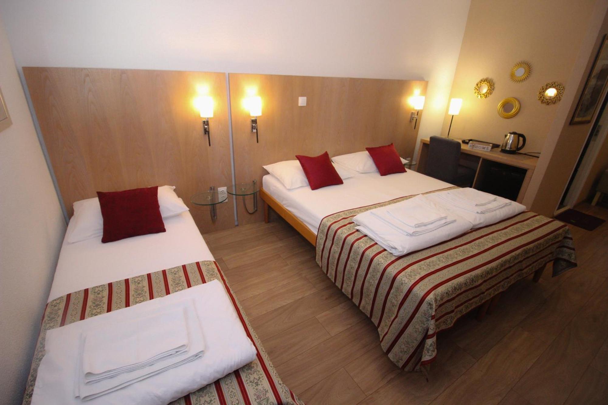 Villa Deny Mostar - With Free Parking Екстериор снимка