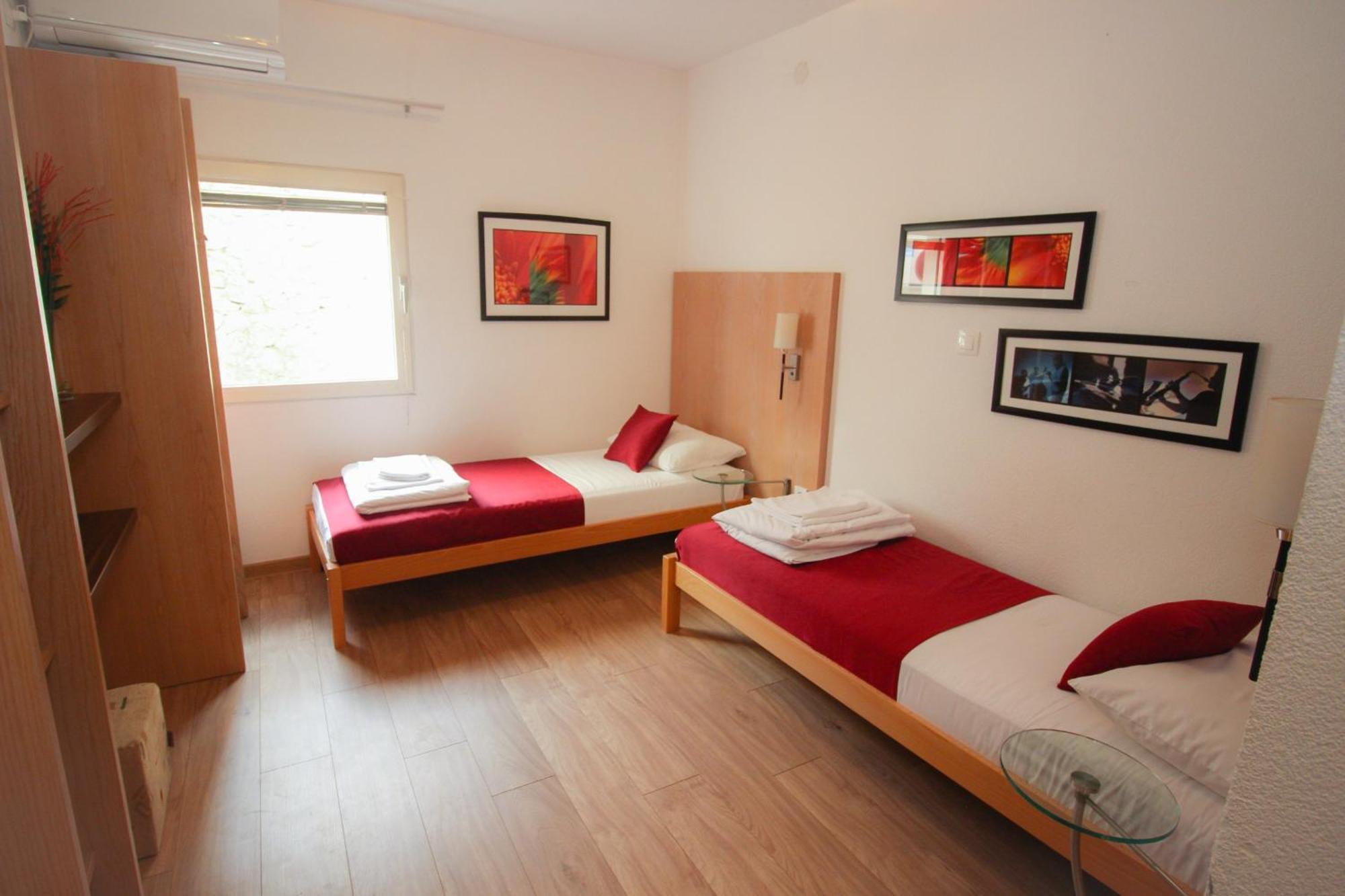 Villa Deny Mostar - With Free Parking Екстериор снимка