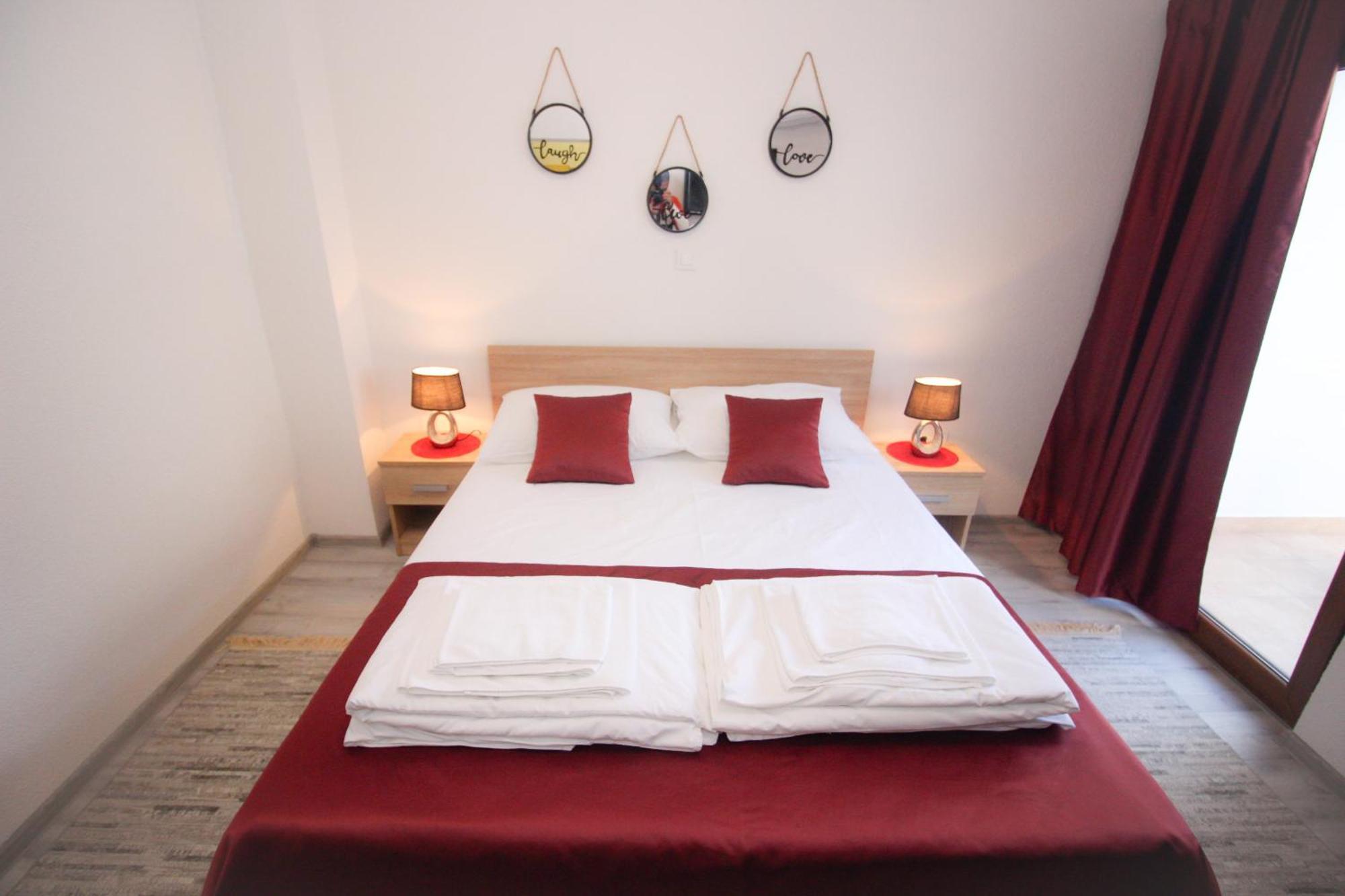Villa Deny Mostar - With Free Parking Стая снимка