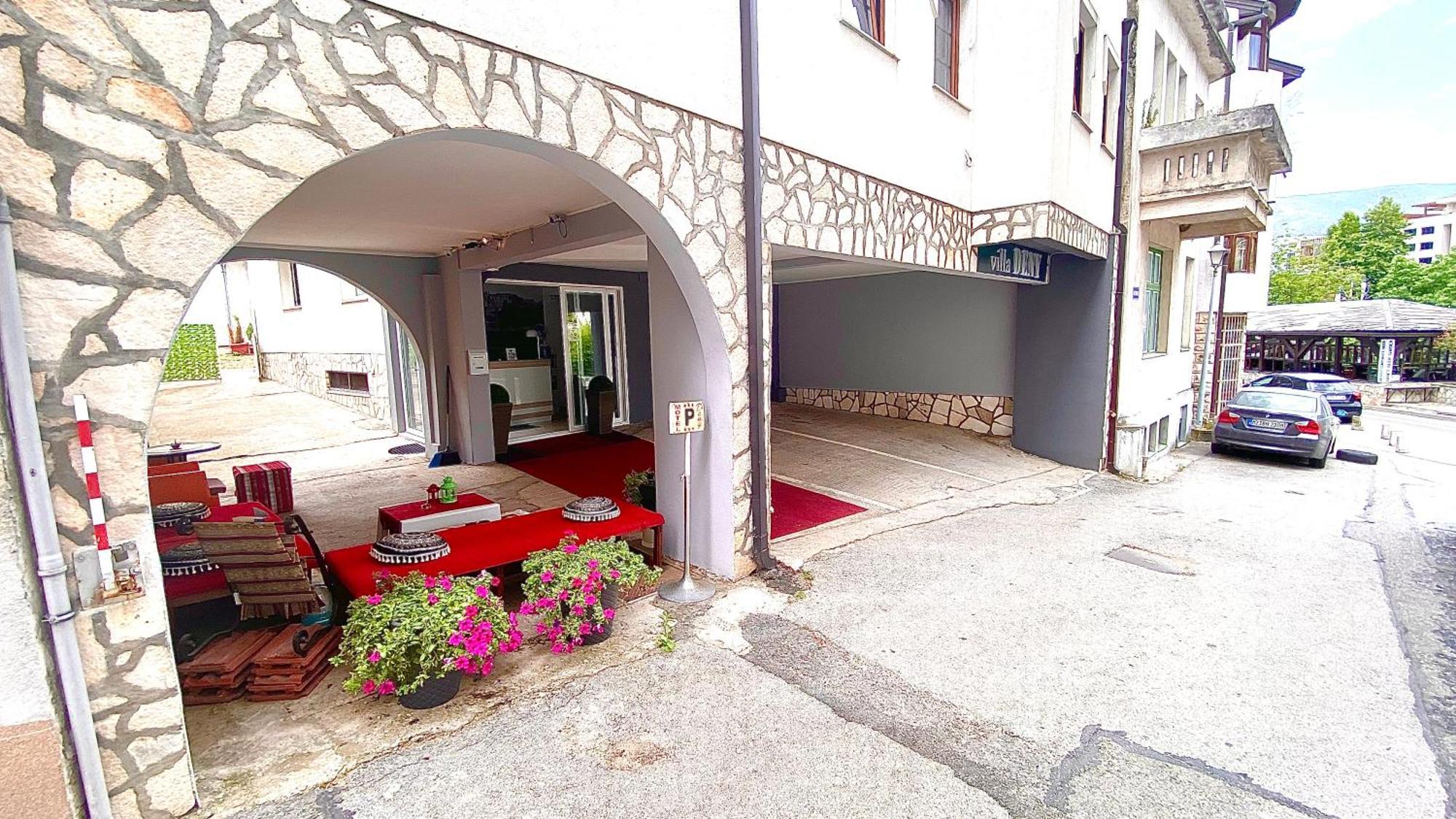 Villa Deny Mostar - With Free Parking Екстериор снимка
